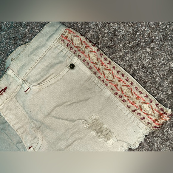 UNIQUE Tribal Shorts for your summer adventures! - Picture 3 of 3